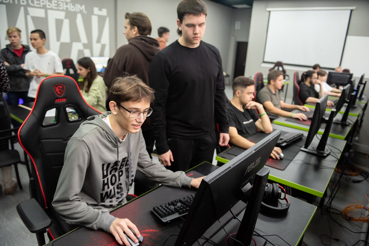 https://news.tsu.ru/news/uchenye-tsifrovye-navyki-kibersportsmenov-vliyayut-na-nikh-v-realnoy-zhizni/