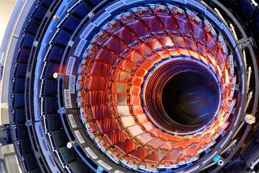 Как ученые ТГУ запускают и модернизируют Большой адронный коллайдер