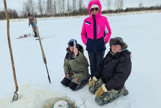 Учёные выясняют, сколько метана и СО2 сибирские озера накопили за зиму