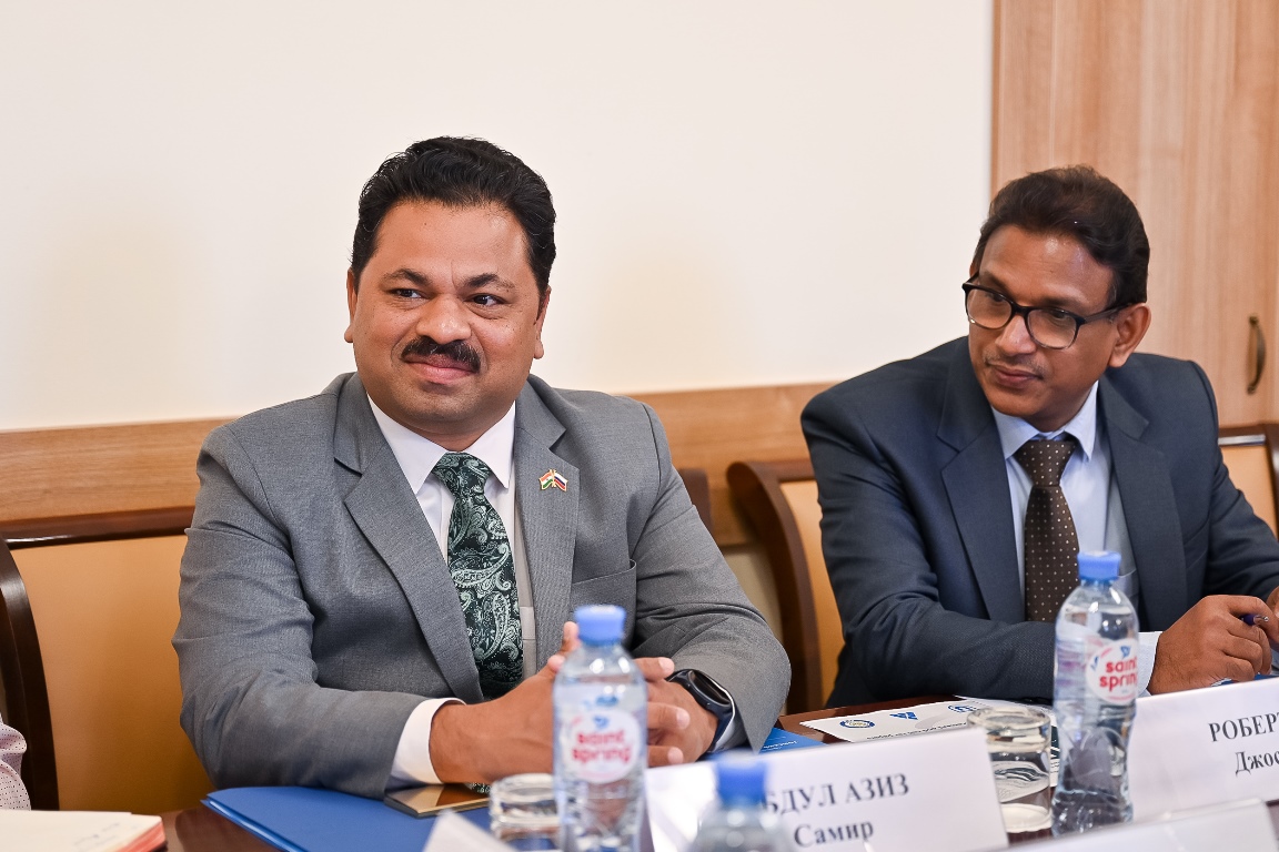 Томский государственный университет посетила делегация посольства Индии