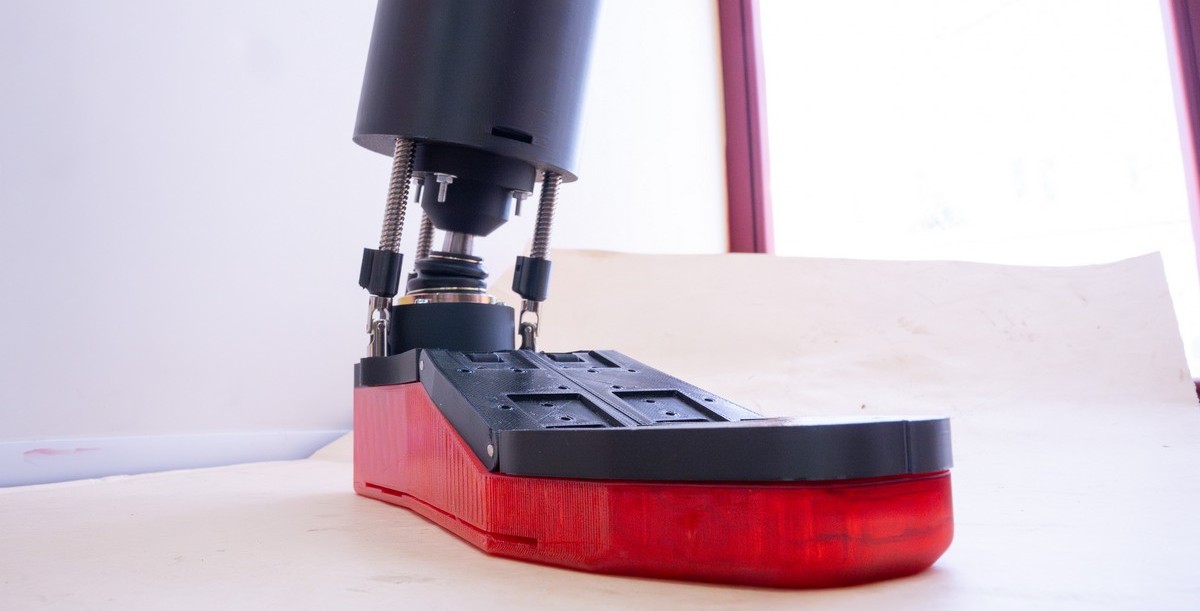 Ученые ТГУ разрабатывают первый в России роботизированный протез стопы