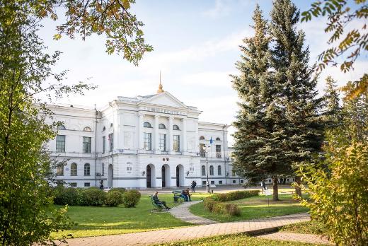 В университетских кампусах появятся мультиязычные адресные таблички