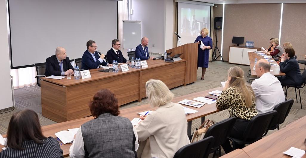 Экономические чтения в ИЭМ: Банк России провел коммуникационные сессии