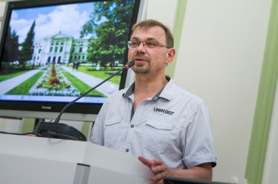 Преподаватель ТГУ прочел в Университетском колледже Лондона лекцию о двуязычии в русской поэзии