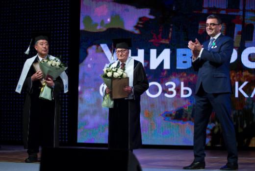 Список почетных докторов ТГУ пополнился новыми именами
