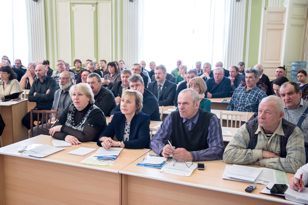 Сибирские ученые обсудили, как спасти пчел от гибели