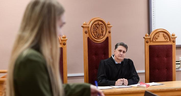Студенты ЮИ приобрели навыки участия в суде в ролевой игре «Суд присяжных»