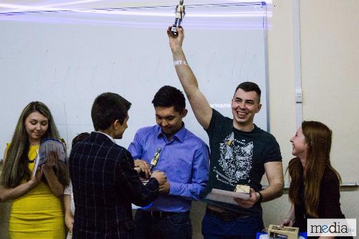 Команды ТГУ победили во Всероссийском турнире по парламентским дебатам
