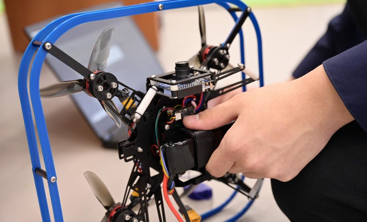 Студенты и школьники отработали в ТГУ практические навыки в сфере БАС