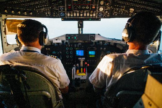 Ученые РФФ нашли способ поиска микроповреждений в авиационных стеклах