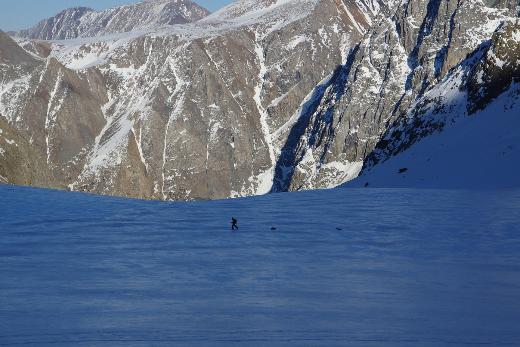 Гляциологи фиксируют ускорение таяния ледников Актру в Горном Алтае