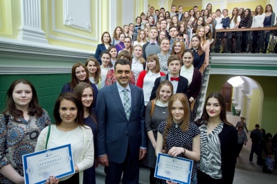 Лучшие ученики города встретились с ректором университета, в котором они хотят учиться