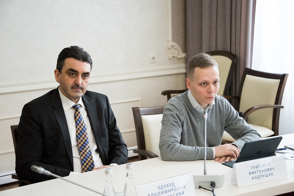 Представители вузов обсуждают в ТГУ проект положения об оплате труда
