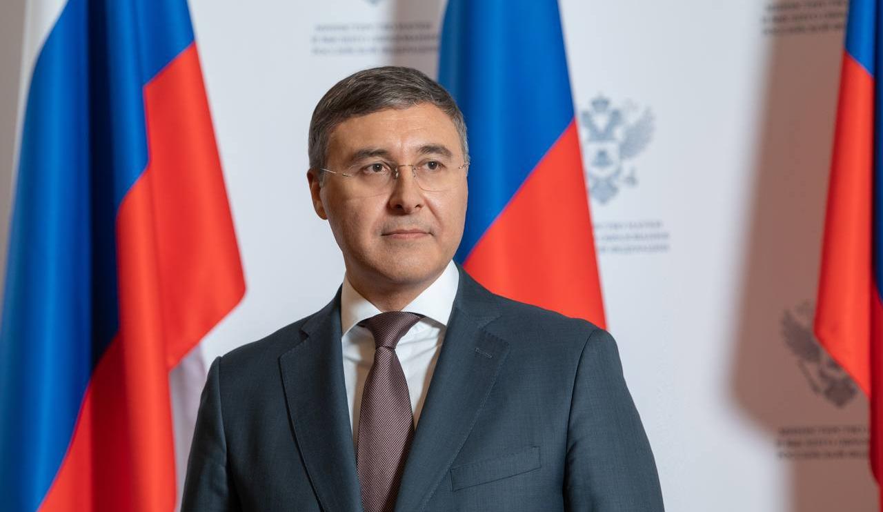 Глава Минобрнауки РФ поздравляет с Днем России