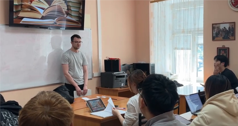 Выпускники ФилФ – в числе лучших преподавателей русского для иностранцев