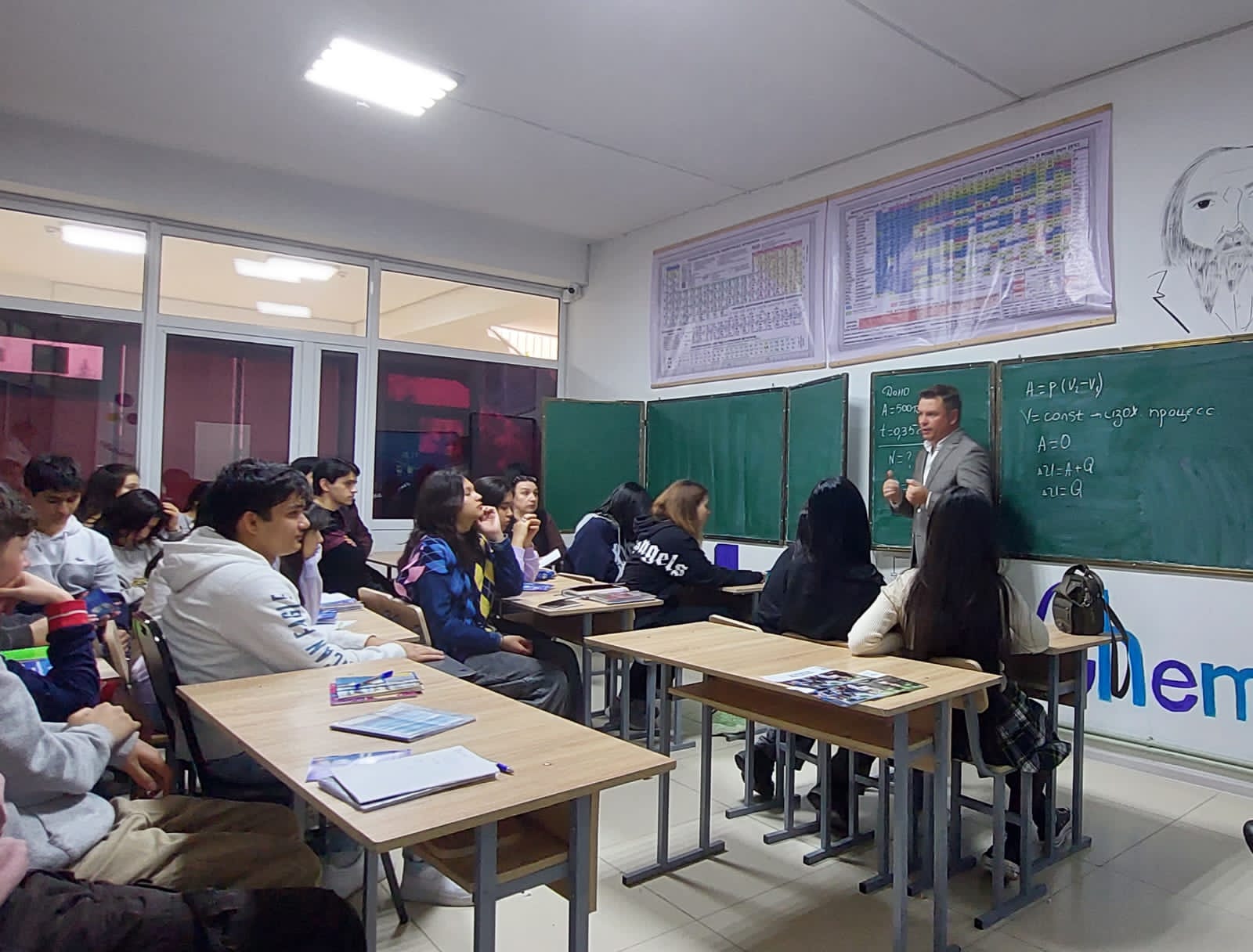 ТГУ развивает взаимовыгодное сотрудничество с таджикскими вузами и школами