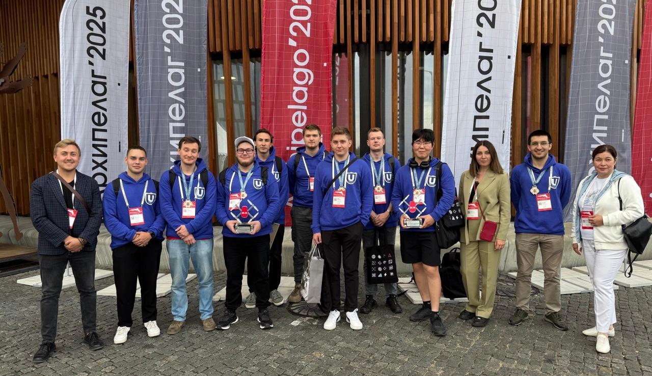 photo_5242413777461312612_y_команда ТГУ на Архипелаге.jpg