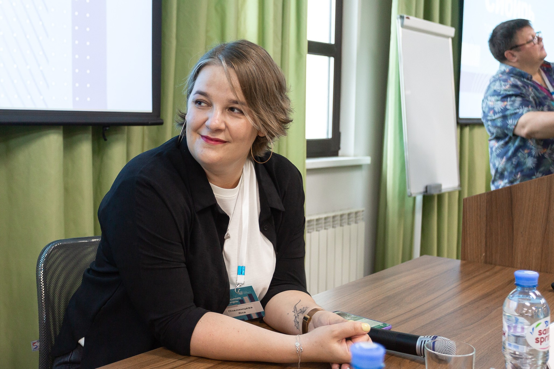 Яна Пчелинцева Яна Пчелинцева.jpg