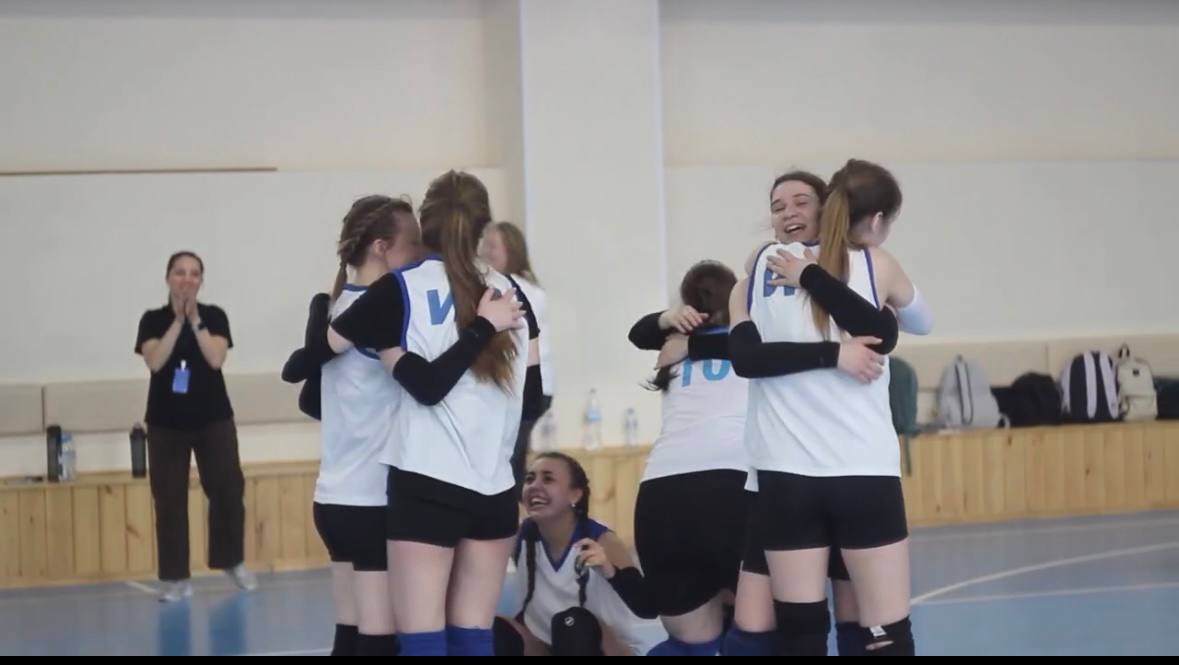 волейбольная команда высшей лиги ФИПН ТГУ - волейбольный марафон Первенства ТГУ.jpg