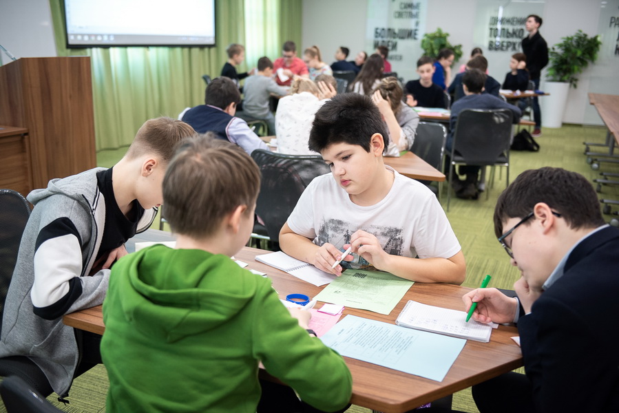 Школьники – участники турнира участники Абаки