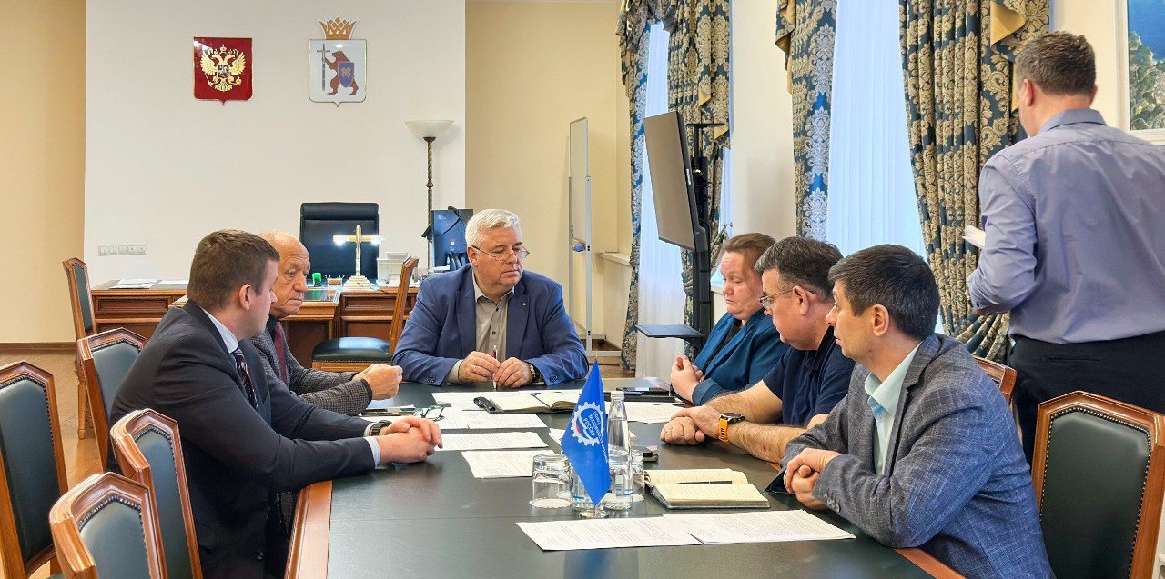 photo_2025-12-09_соглашение НЦМУ и ЗПП_подписание+.jpg