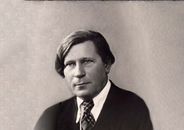 Профессор Борис Токин