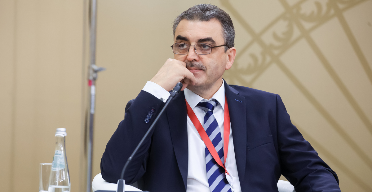 Эдуард Галажинский, ректор ТГУ PRO_1590 ПМЭФ 2024 Рынок труда _Автор Вячеслав Прокофьев__.jpg