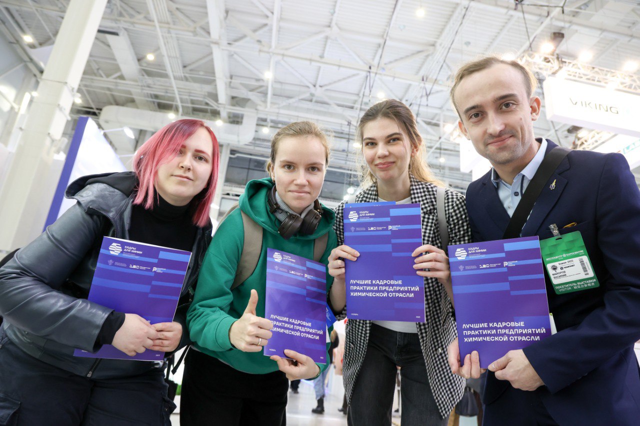 photo_2025-11-13_Карьерная лаборатория ЦОПП ТГУ.jpg