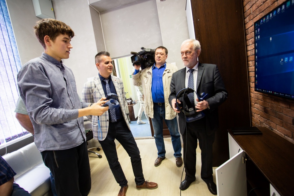 Демонстрация проектов в VR-лаборатории ТГУ 577A5751_новый размер.jpg