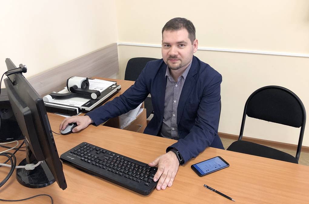 Начальник отдела информационных технологий ИДО Артём Фещенко 5060611.jpg