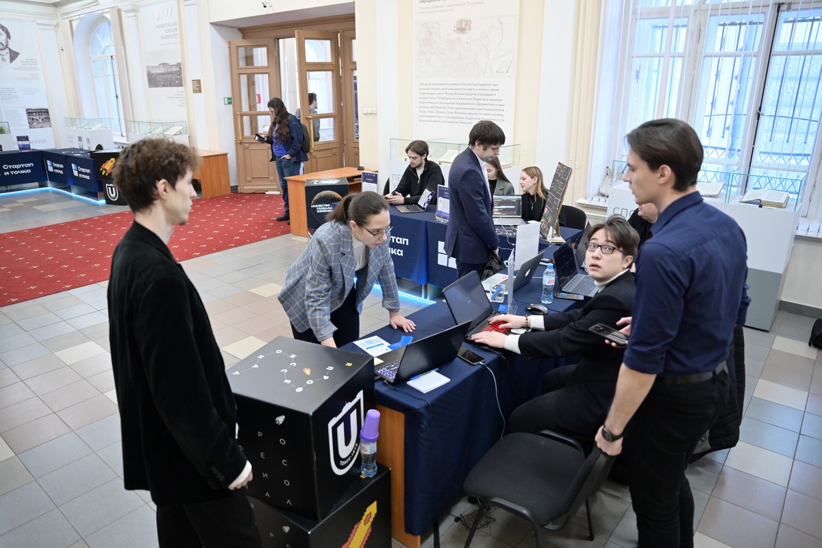 DSC_1807_1200 выставка открытие.jpg