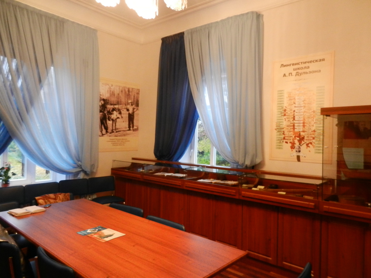 Выставка в Томском отделении РНД.jpg