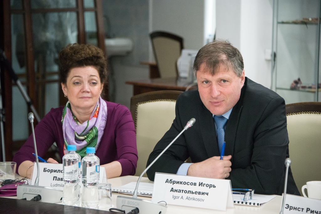 Абрикосов И.