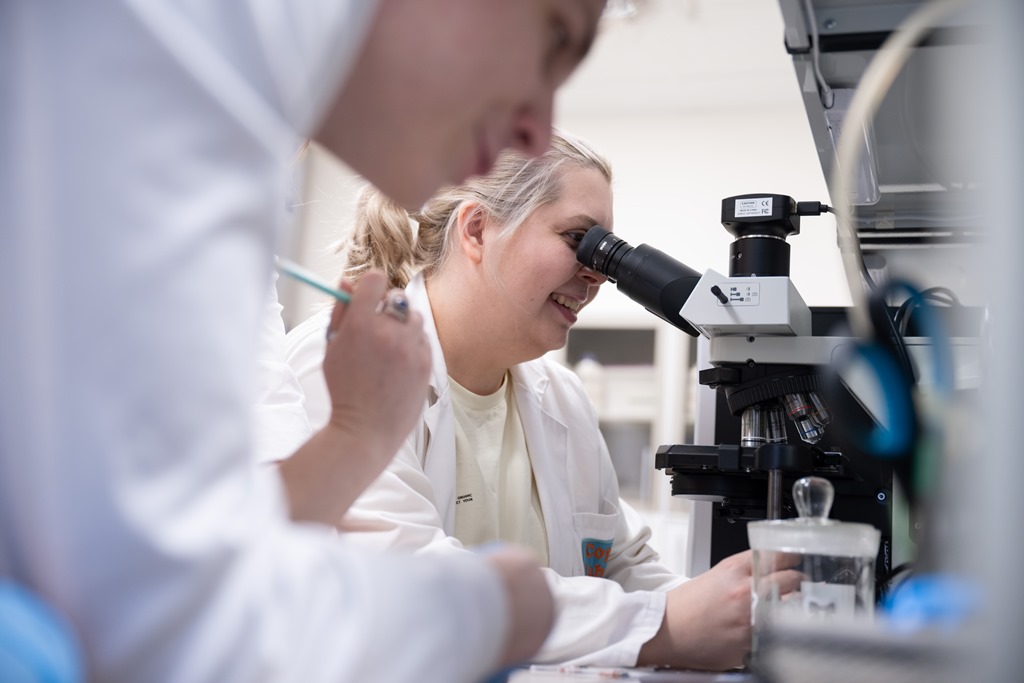 Учёные молодёжной лаборатории микробных технологий DSC_6591.jpg