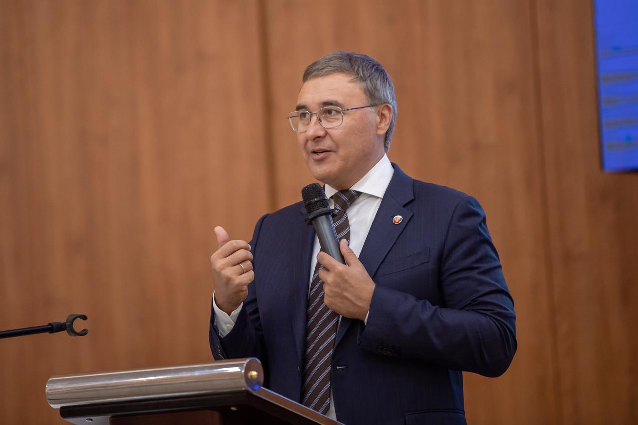Глава Минобрнауки России Валерий Фальков