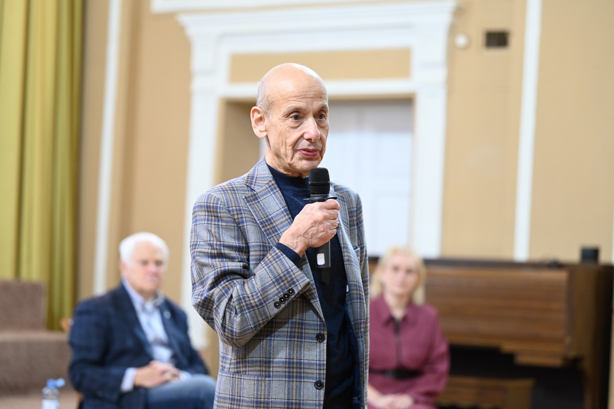 DSC_8974_1200 А.Асмолов в ТГУ.jpg