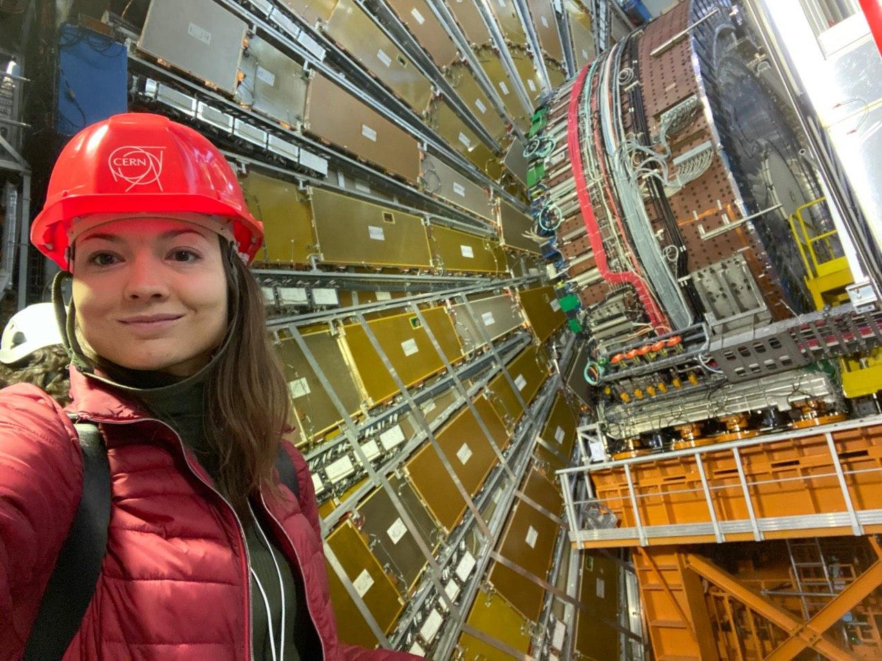 Аспирант РФФ ТГУ Мария Диденко в ЦЕРН photo_2020-05-30_12-24-28.jpg