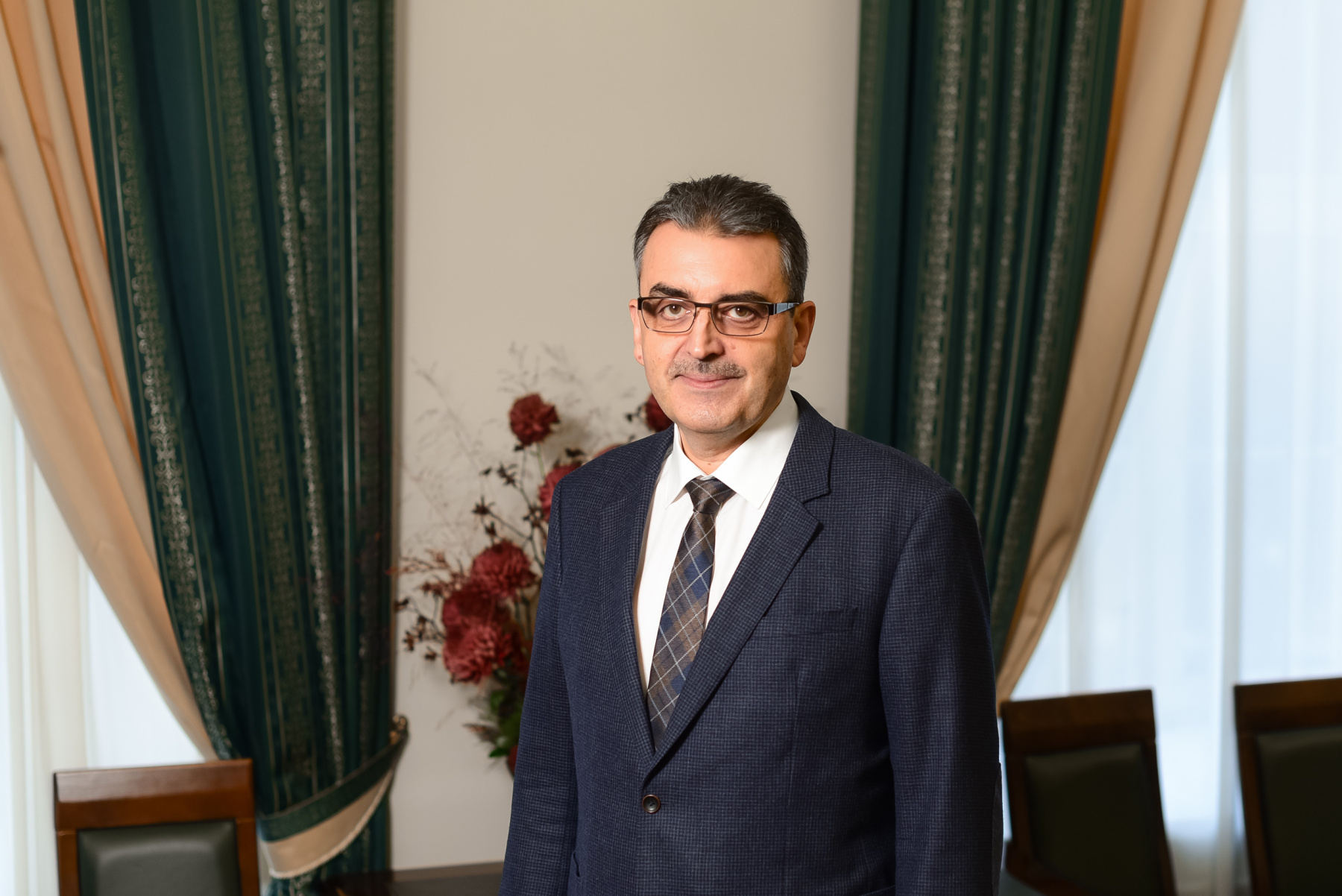 Ректор ТГУ Эдуард Галажинский DSC_8375_2023 november — Галажинский.jpg
