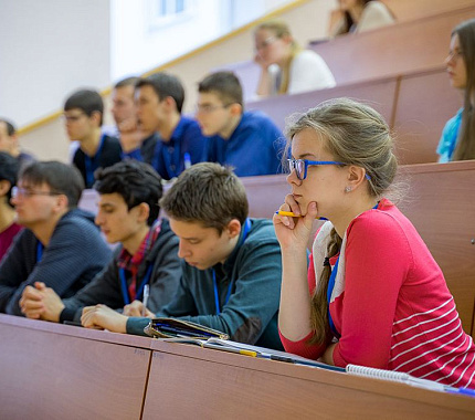 Томских студентов и школьников приглашают на олимпиаду по финансовой безопасности