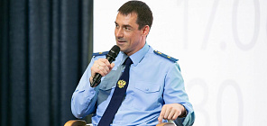 Прокурор региона Сергей Ломакин провел встречу со студентами-юристами